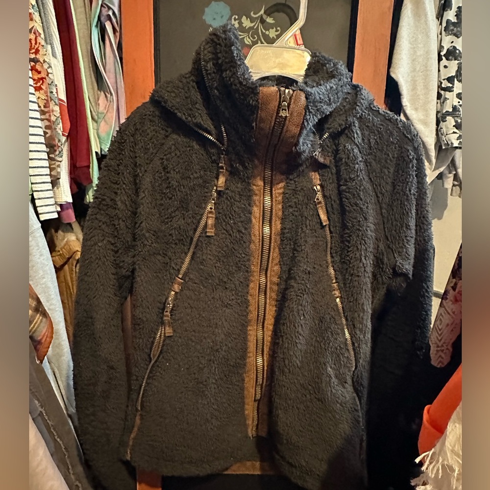 Kuhl brown fleece jacket